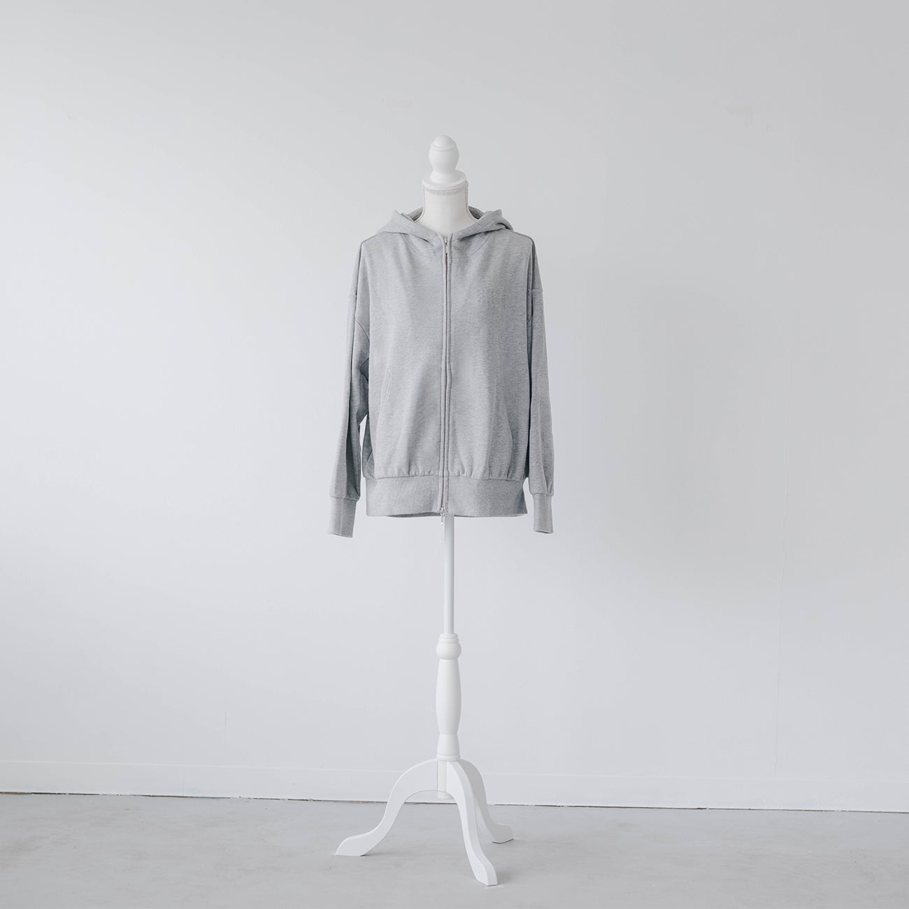 zip up hoodie | 2025 collection reoa prologue2