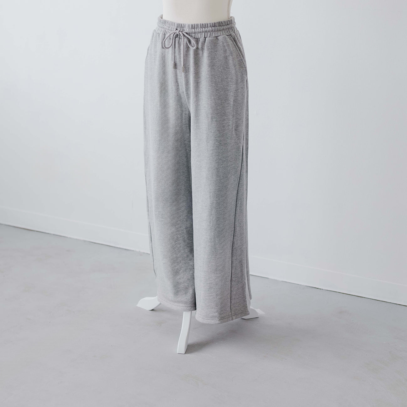 sweatpants | 2025 collection reoa prologue2