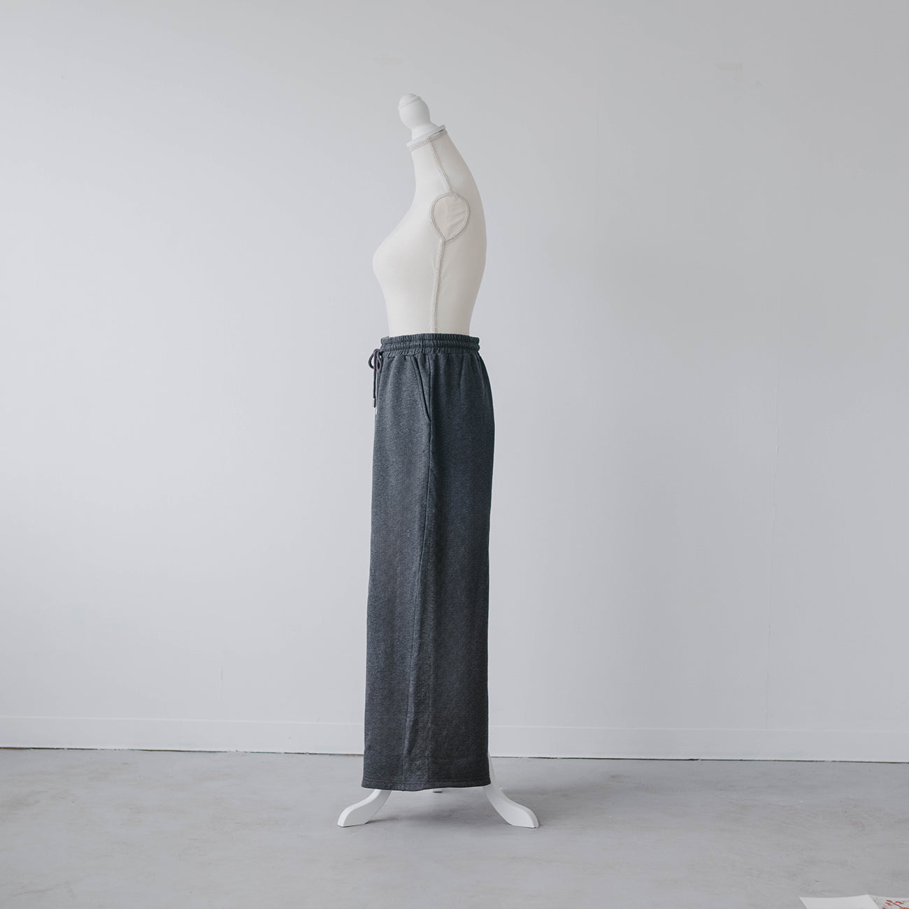 sweatpants | 2025 collection reoa prologue2