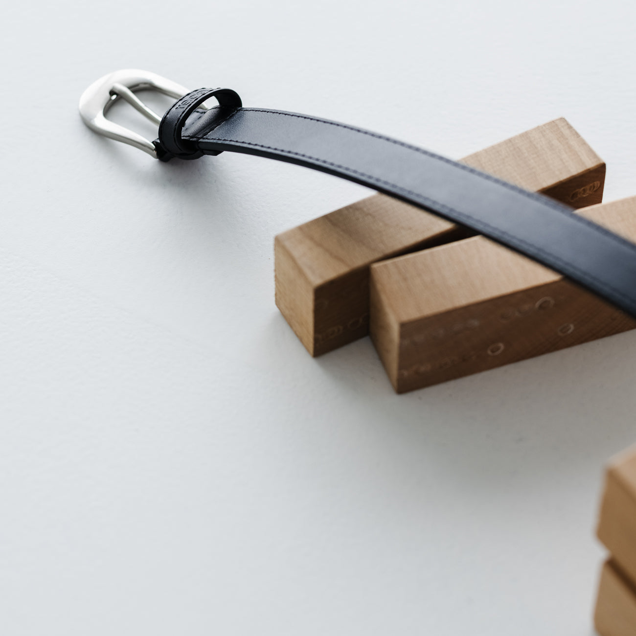 reoa Leather Belt ｜ 2025 collection reoa prologue1